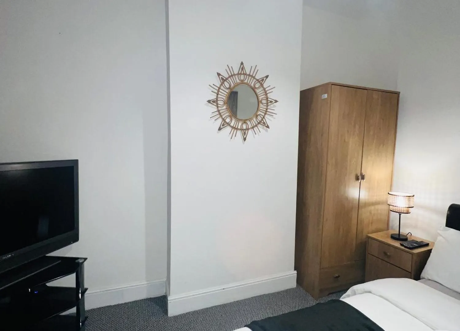 Large 'N' Bright Room Middlesbrough Quarto em Acomodações Particulares